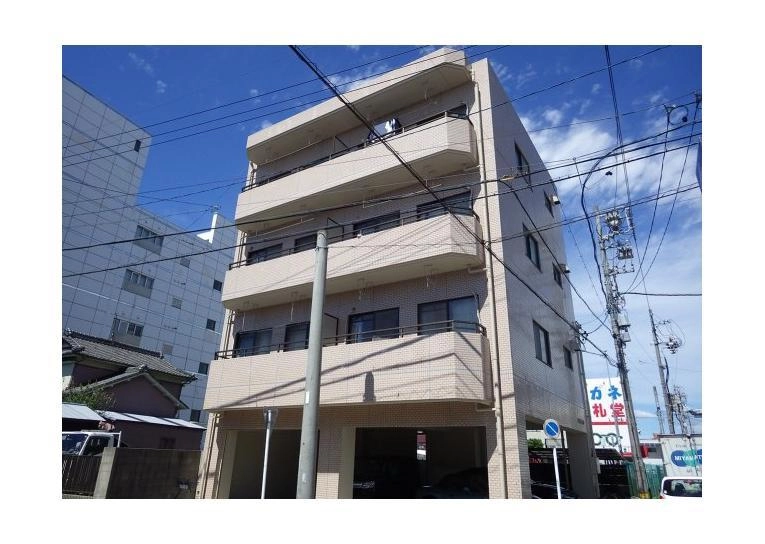 山田ハイツの外観