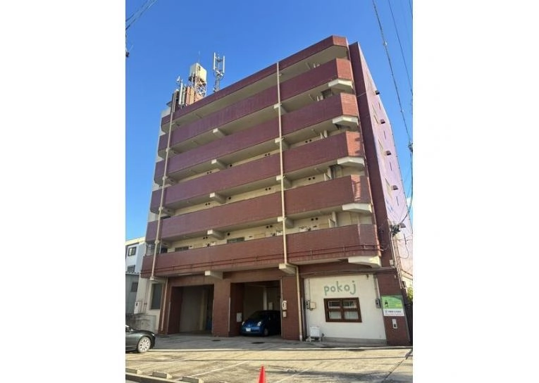 ビックベン旗屋ビルの外観