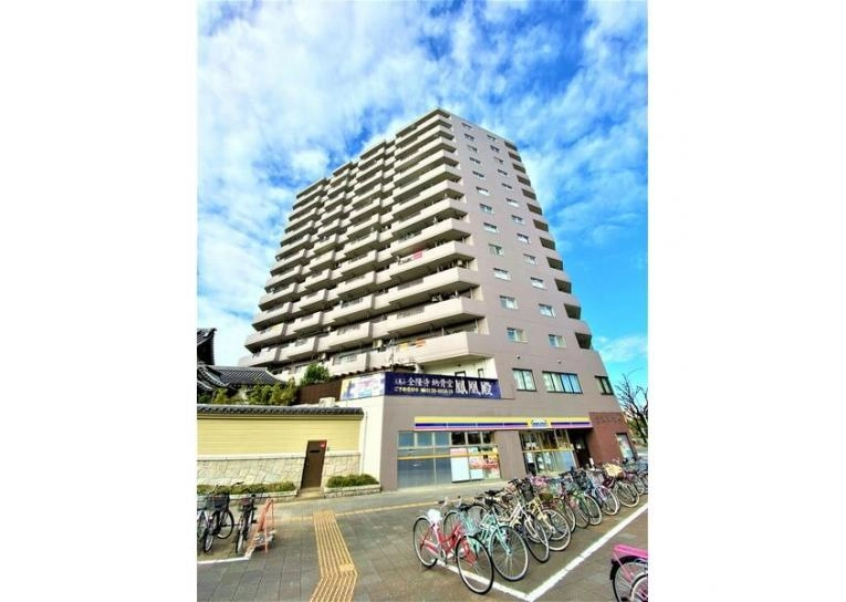 エスポア神宮西の外観