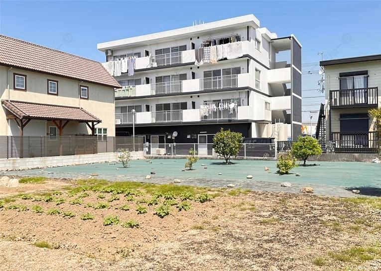 シャンポール岩崎の外観