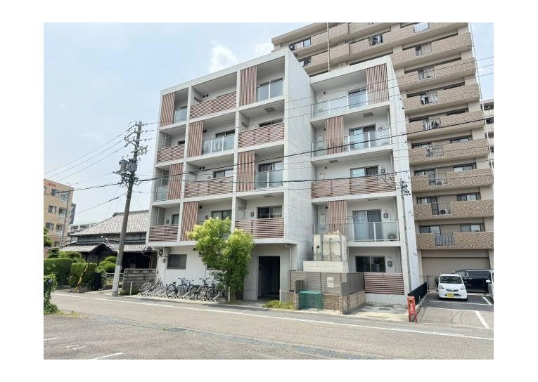 Blooming春日井の外観