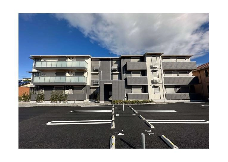 プラムフィールドの外観