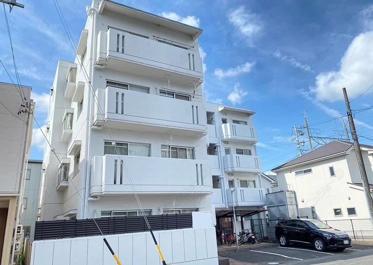 シャンピア花池の外観