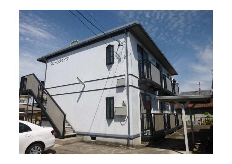 フローレスライフの外観