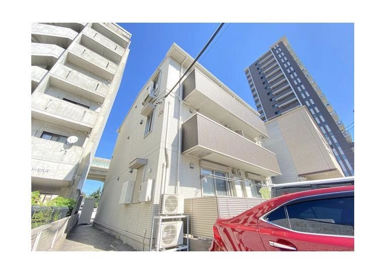 ローズコート鳴海の外観