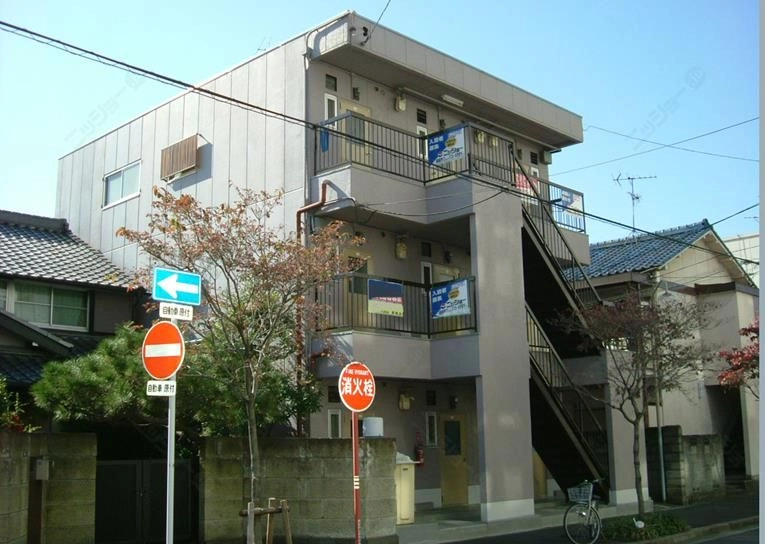 メゾン緑の外観