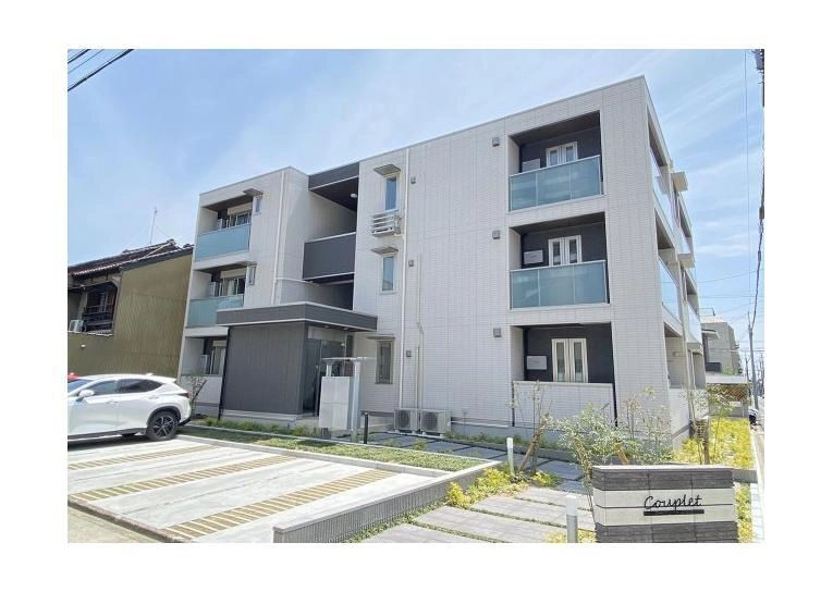 クープレット石川橋の外観