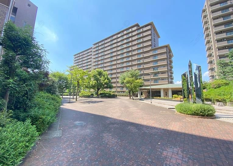 ヒューマンアイランド岩倉Ａの外観