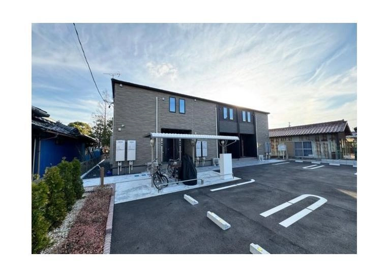 ウィンディ岩倉の外観