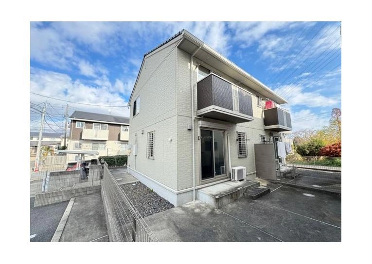 シェノワ潤(ウルミ)　Bの外観