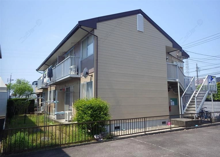 ドミール幸の外観