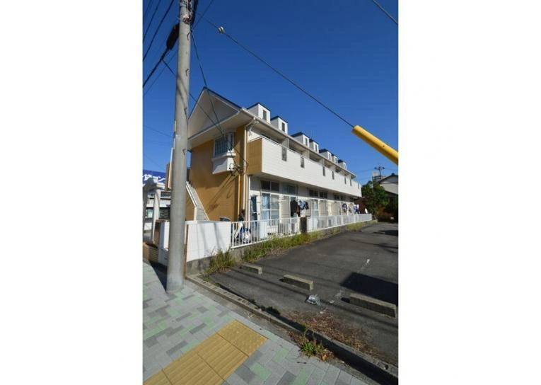 Azur新守山の外観