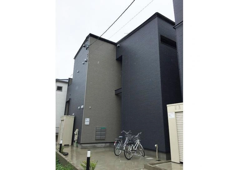 ヒラソル守山(ヒラソルモリヤマ)の外観