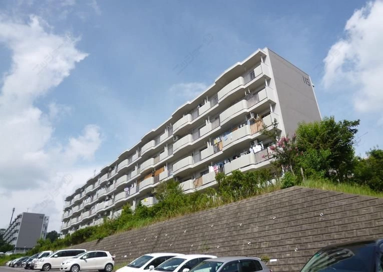 保見団地１１５棟５０６号室の外観