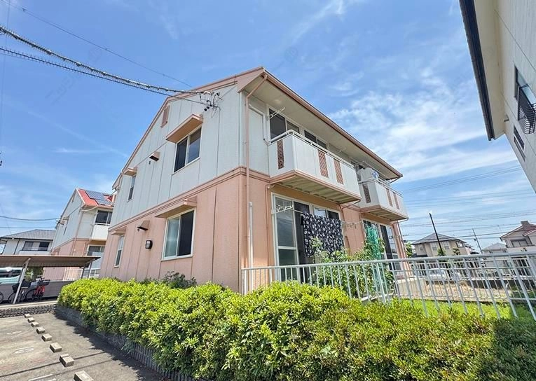 ジュネスナシノキＢ棟の外観