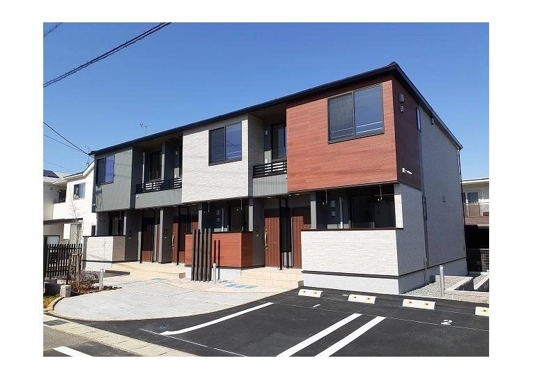 コリナ　ノルテの外観