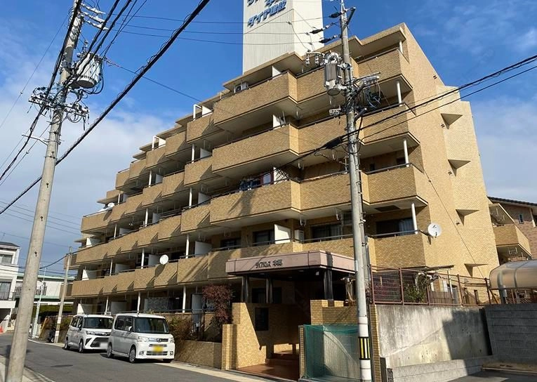 ダイアパレス本郷　１０４号の外観