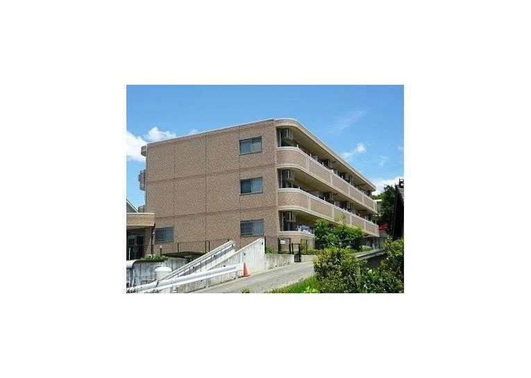 ヒルズ向イ山の外観