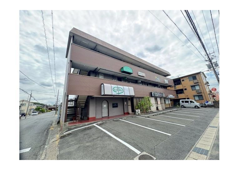 コーポウェル館の外観