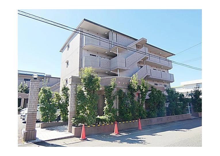 マ・メゾン小牧原　北館の外観