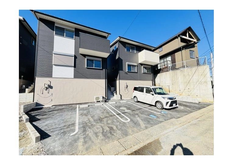 Land court 重原駅Ｂの外観