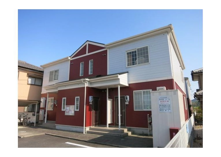 ウッドイン　１番館の外観