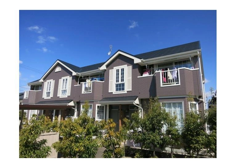 フラワー欠間の外観