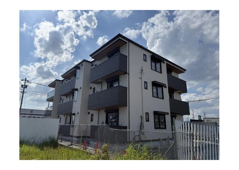 外観写真 ※写真は同型モデルの場合もございます