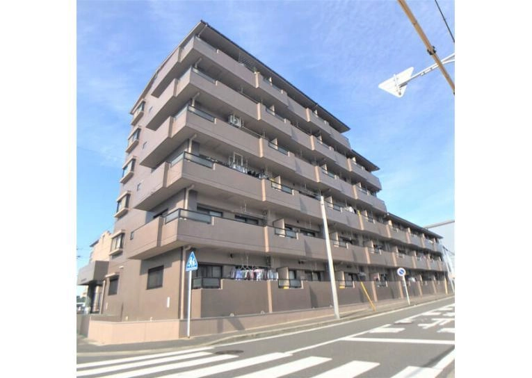 ファミール元柴田東町の外観