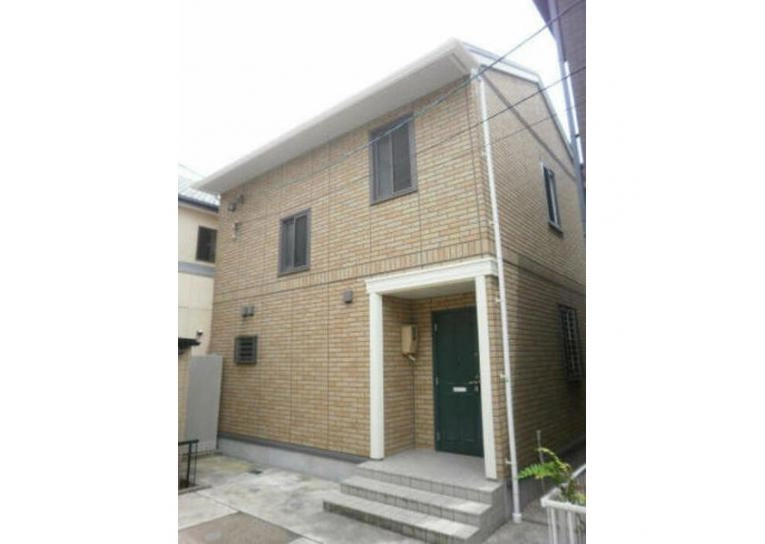 ローズコート名西の外観