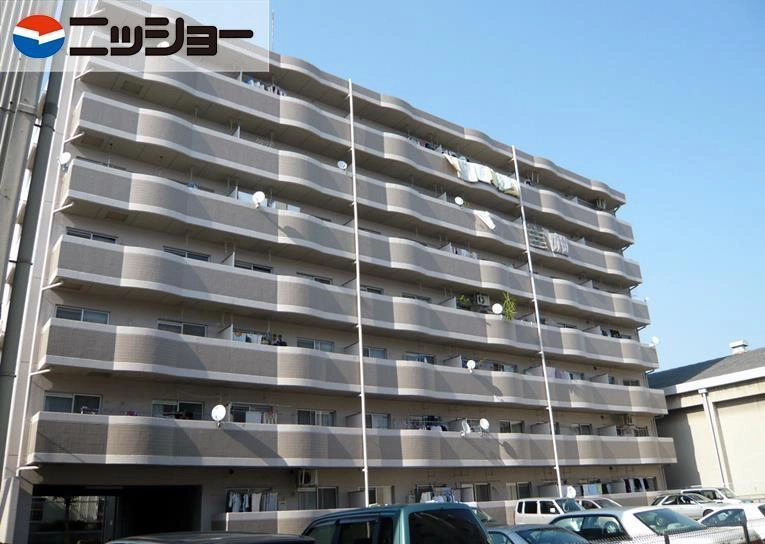 アーバンヒルズの外観