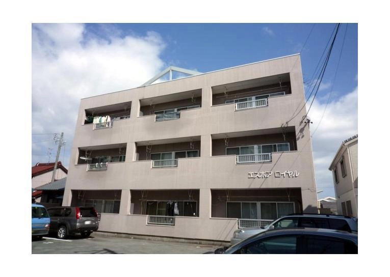 エスポアロイヤルの 外観