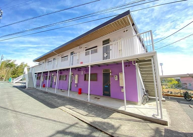 ハラマキハイツＥ棟の外観