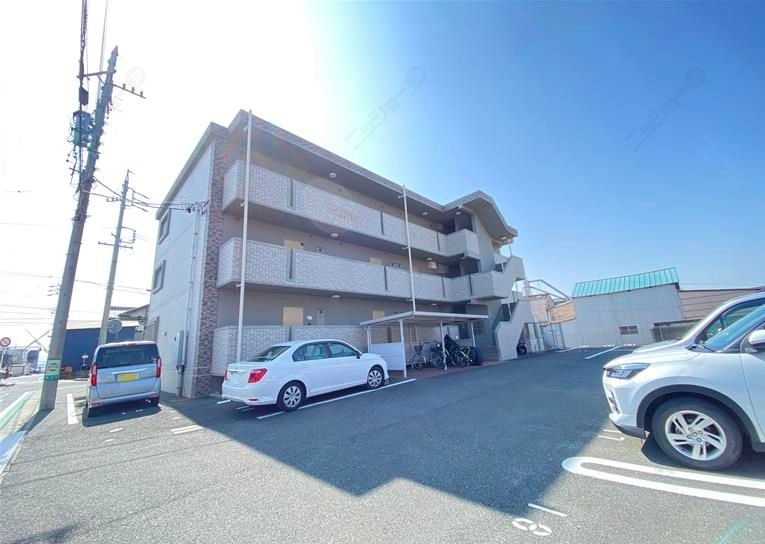 外観写真 ※写真は同型モデルの場合もございます