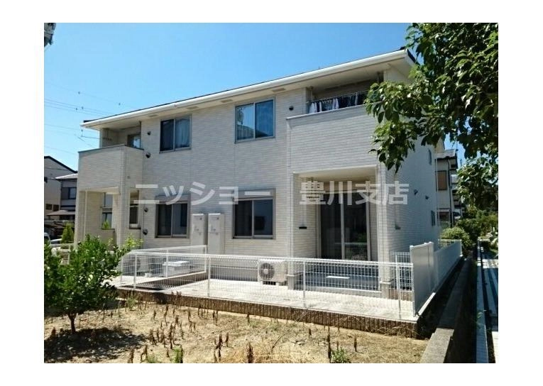 アイリス河原畑の外観