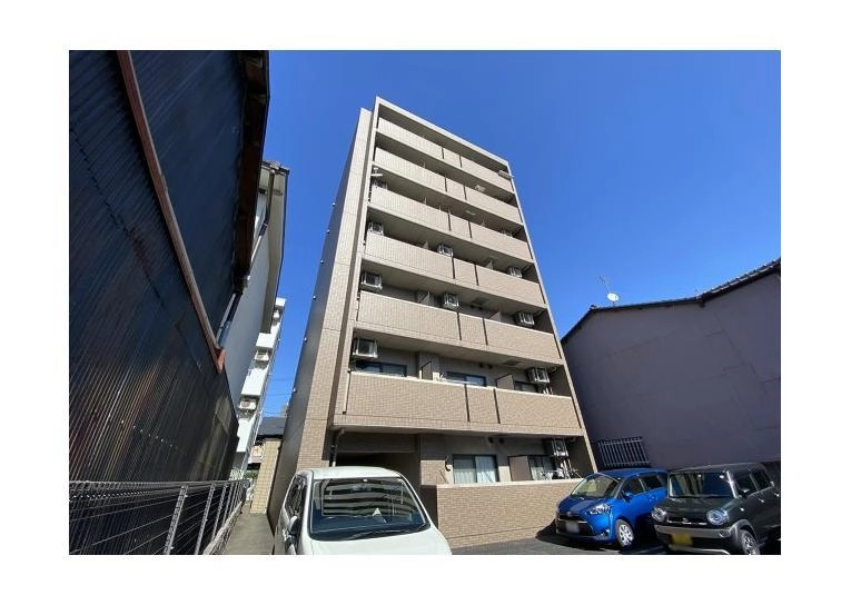 ブランメゾン八龍の外観