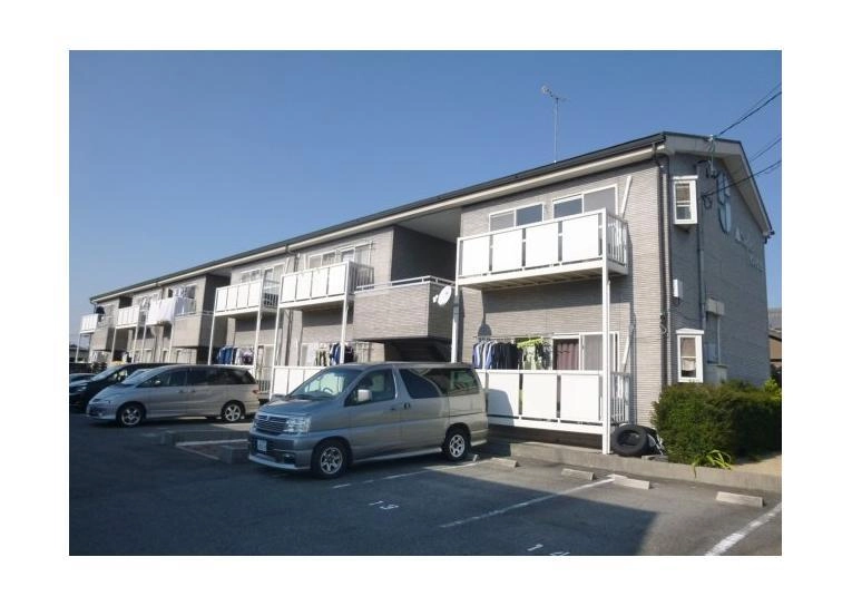 SurplusサンアイAの外観