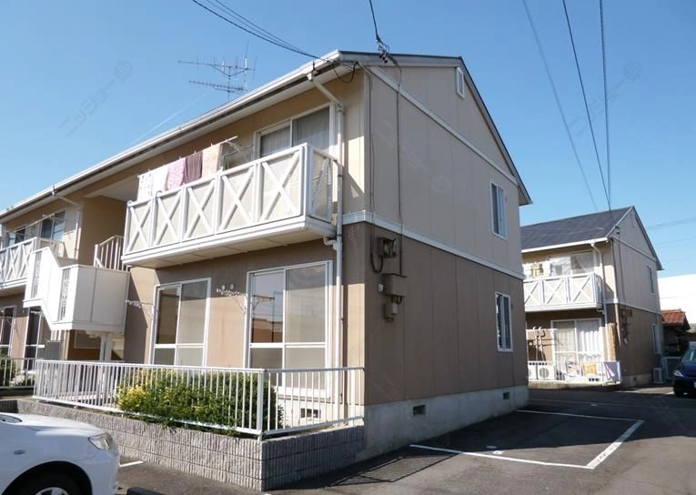 コートビレッジ日高の外観