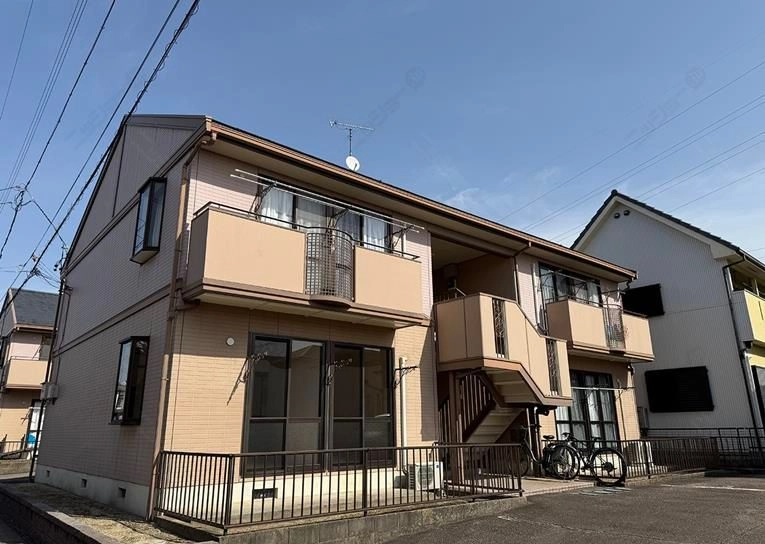 エステート雅　南棟の外観