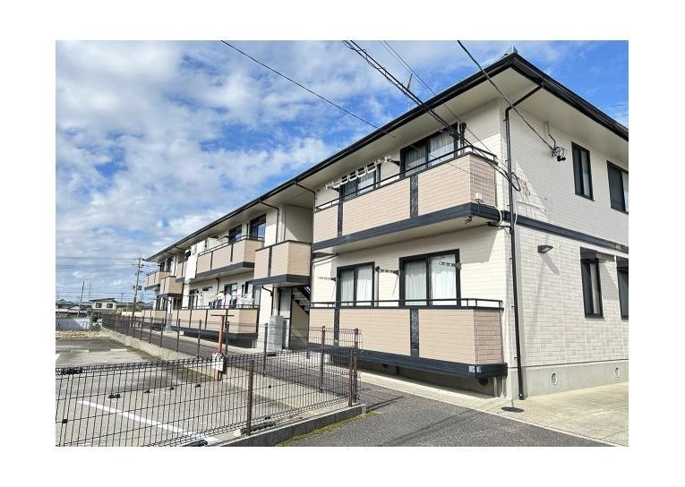 メープル上野の外観