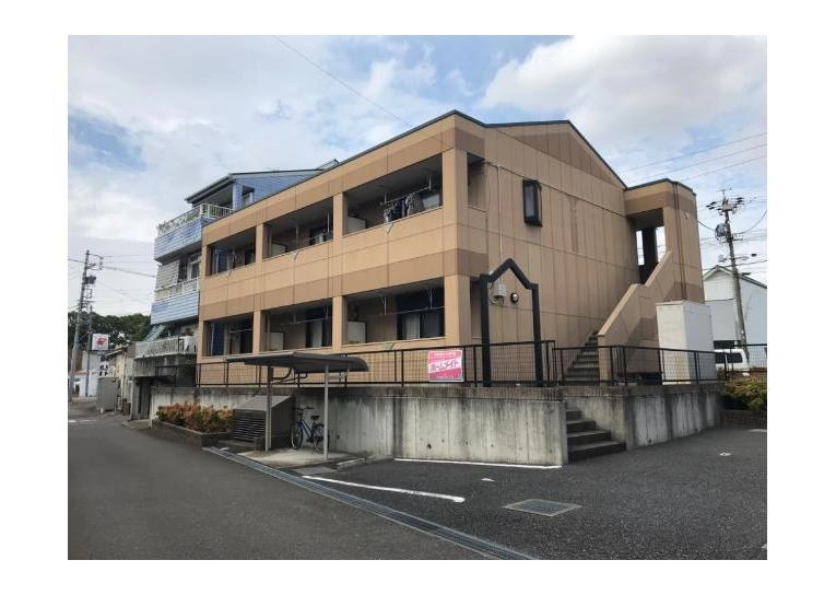 エスポアール白山の外観