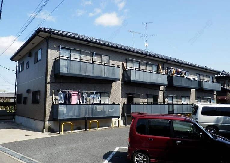 グランメール春日の外観