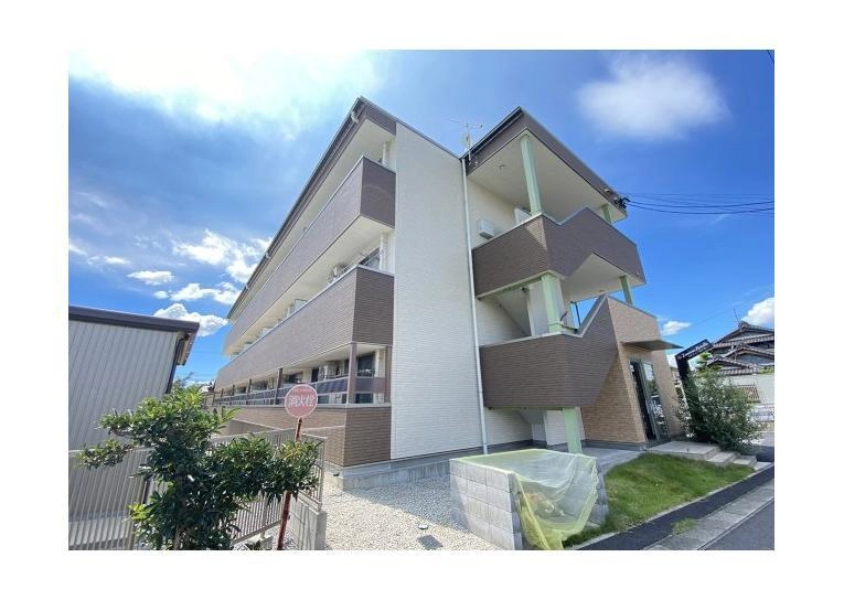 ラビアン・ローゼ  の外観