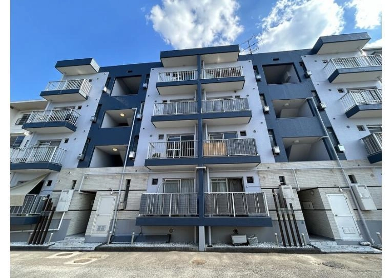 ＲＥＧＡ ＩＮＡＺＡＷＡの外観