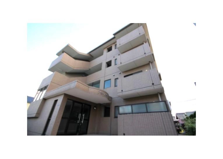 ファミール大津の外観