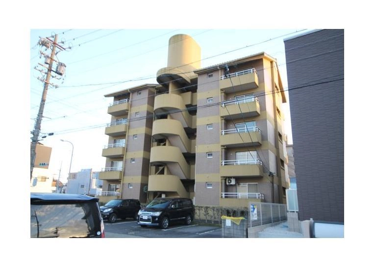 ハイツ森鷹２番館の外観