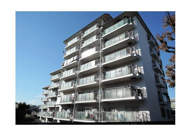 リリーハイツ八事の外観