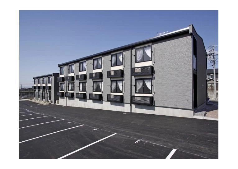 レオパレスウイング山の田Ⅰの外観