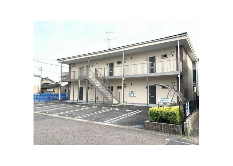 Famile　Aoyamaの外観