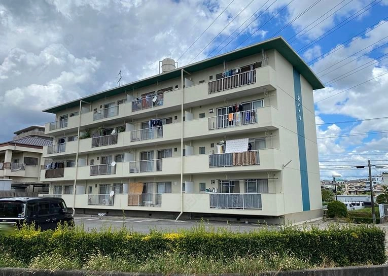 栄ハイツの外観